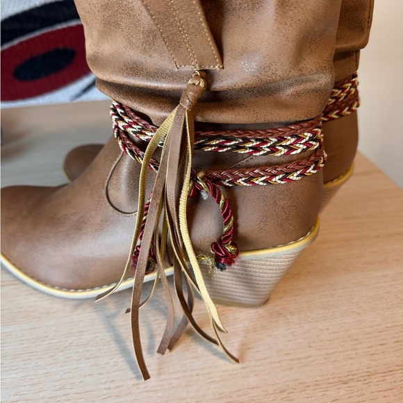 Brown Ankle Boots with Braided Detail - Picture 3 of 5